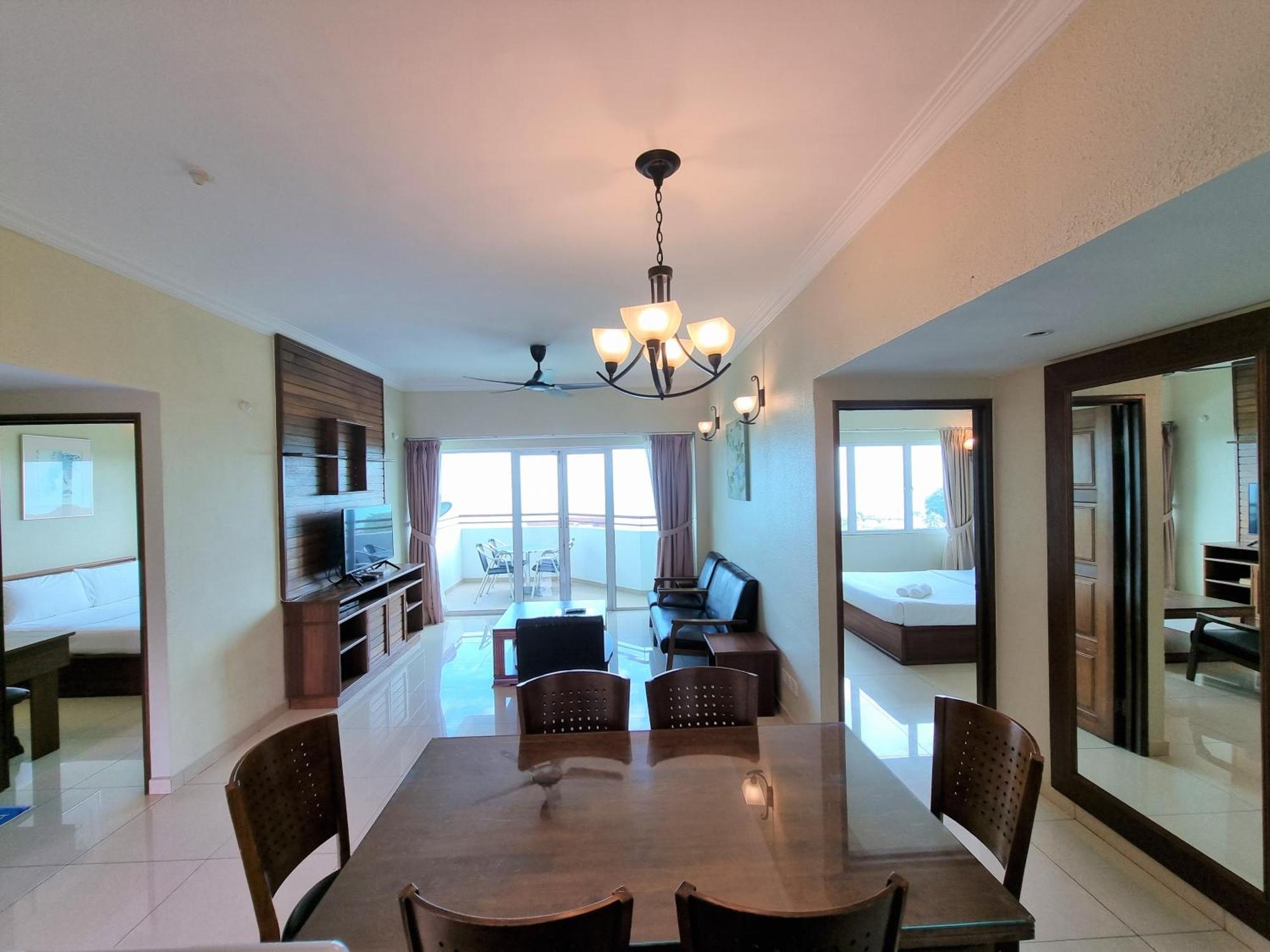 Aloka Seaview Apartment Batu Ferringhi Exterior photo